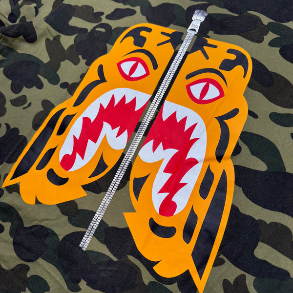 [L] Bape 1st Camo Tiger Logo Tee