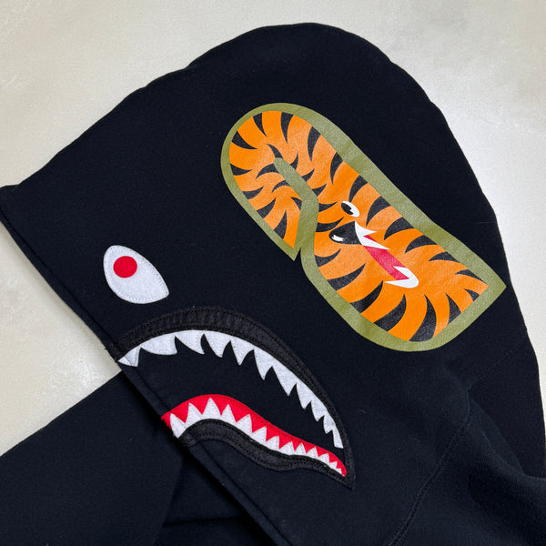 [XL] Bape Half 1st Camo Shark Hoodie