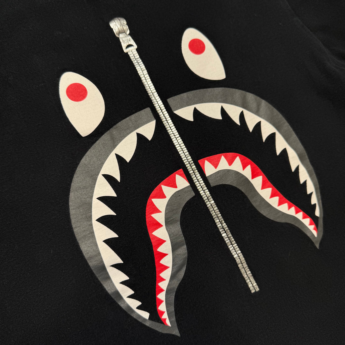 [M] Bape Classic Shark Face Tee