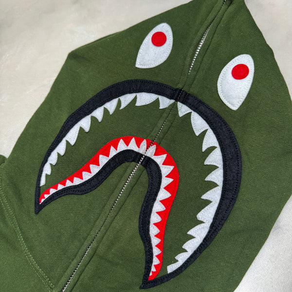 [M] OG Bape Sleeveless Shark Hoodie