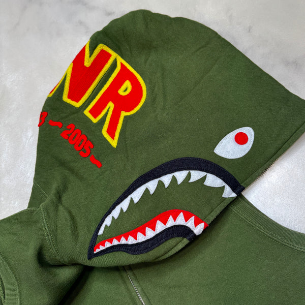 [M] OG Bape Sleeveless Shark Hoodie