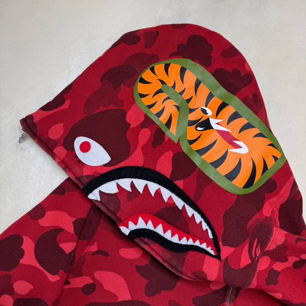 [M] Bape Red Camo Full-Zip Shark Hoodie