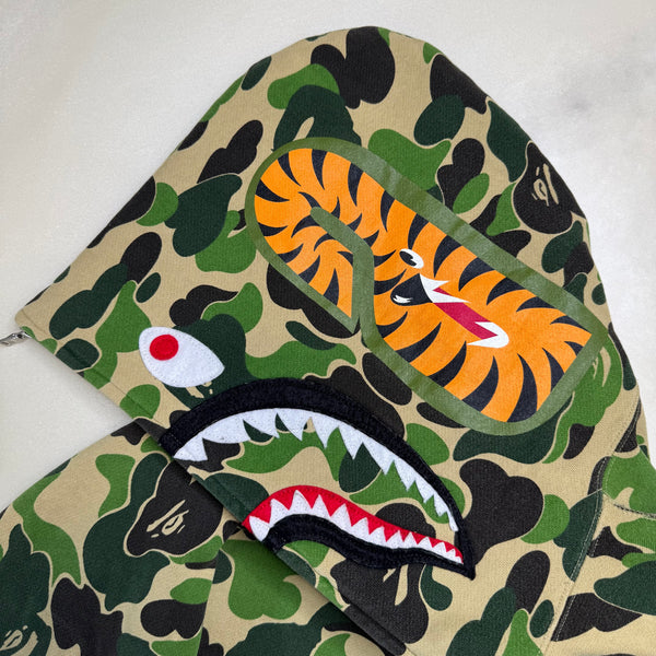 [M] Bape ABC Camo Full-Zip Shark Hoodie