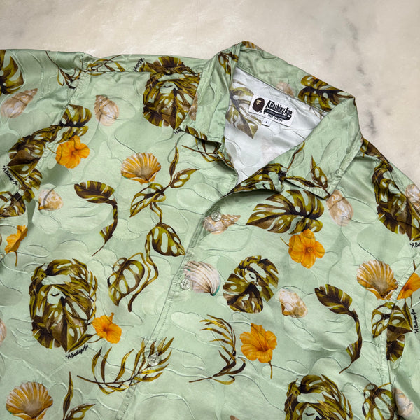 [L] Bape Vacation Pattern Button Up