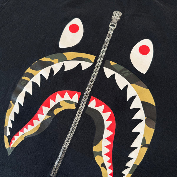 [L] Bape 1st Camo Shark Tee