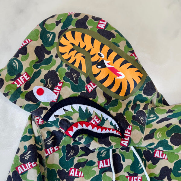 [L] Bape x ALIFE Collab Shark Hoodie