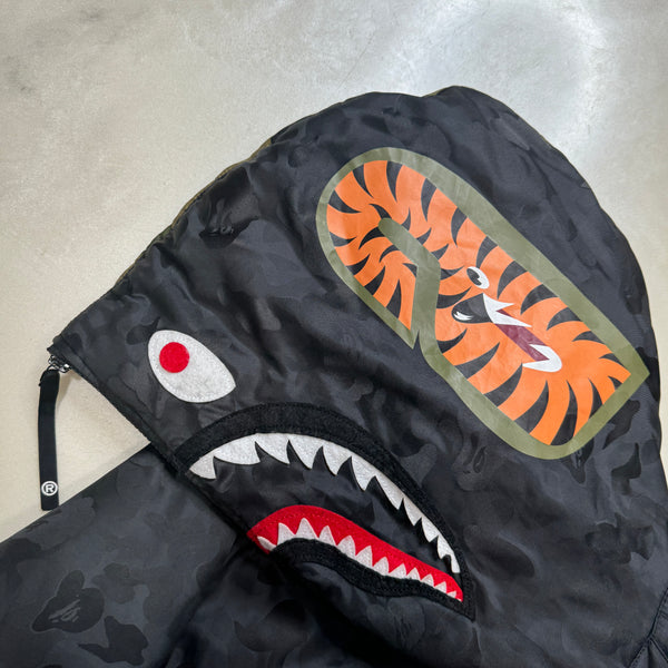 [L] Bape Full Camo Shark Puffer Jacket