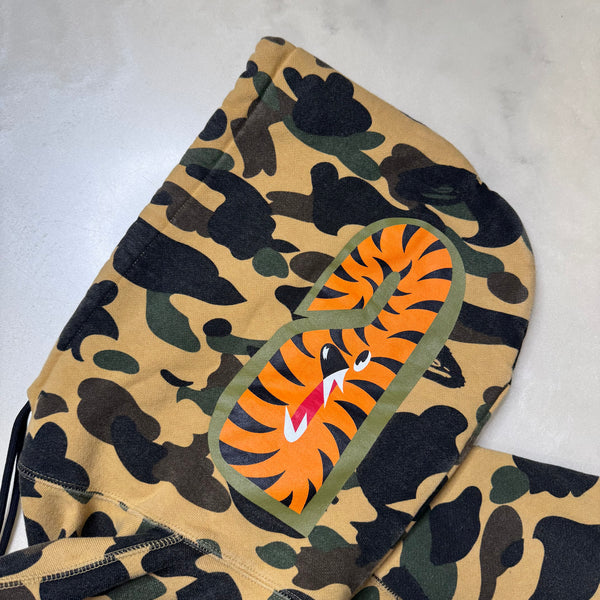 [M] Bape Full 1st Camo Back Shark Hoodie