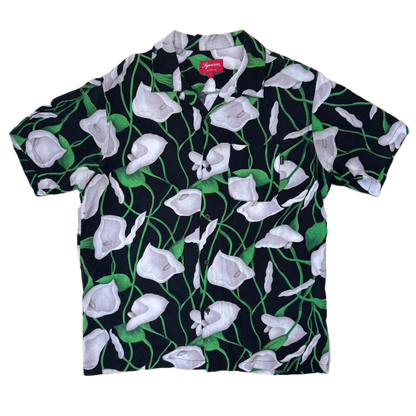 [L] Supreme Lily Rayon Button Up Tee