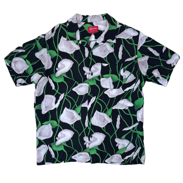 [L] Supreme Lily Rayon Button Up Tee